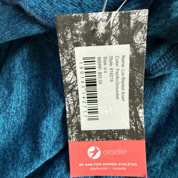 Oiselle Lux Blanket Scarf NWT - Picture 4 of 4